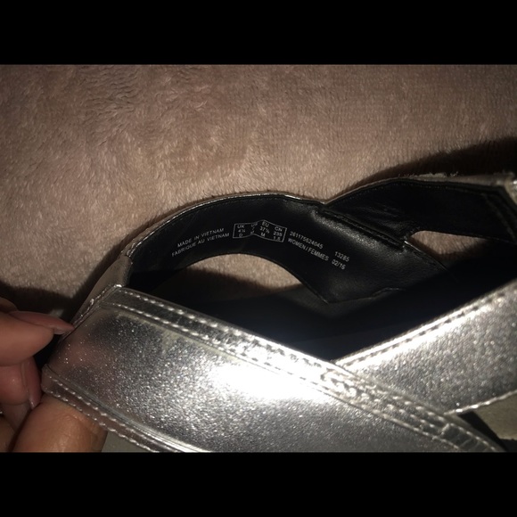 CLARKS ARTISAN - Picture 2 of 4